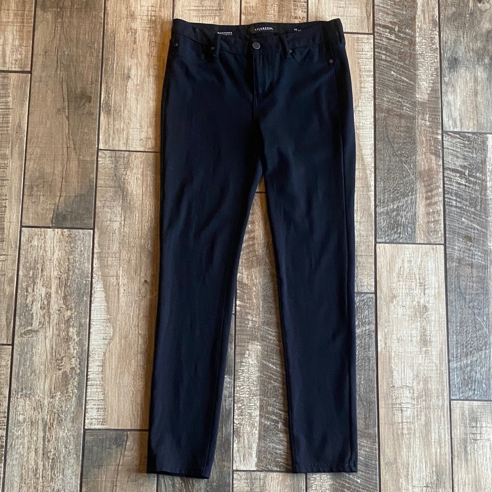 Liverpool Madonna Leggings